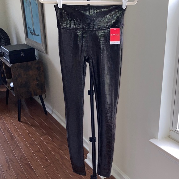 SPANX Pants - SPANX Glossy Brown/Black Crocodile pattern Leggings (S)